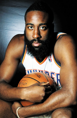 艾顿终暴走！末节统治内线，雷迪克发布会持续称赞，亲承设计战术