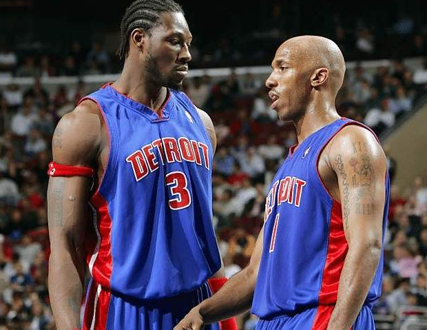 波士顿红袜队传奇主帅阿莱克斯·柯拉与球队完成 3 年续约