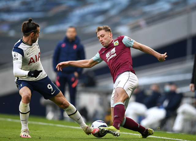 双少恩怨局！生涯交手19次，威少得到426分166板164助，杜兰特呢？