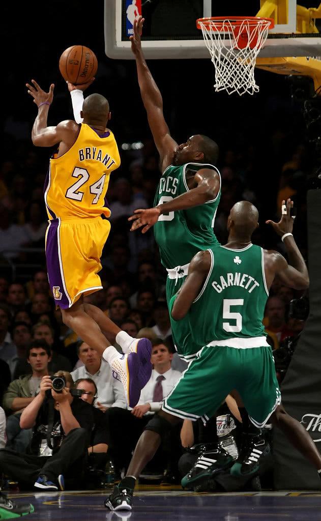 赵鹏：国安是中超老油条、反击效率很高，河南队不能掉以轻心