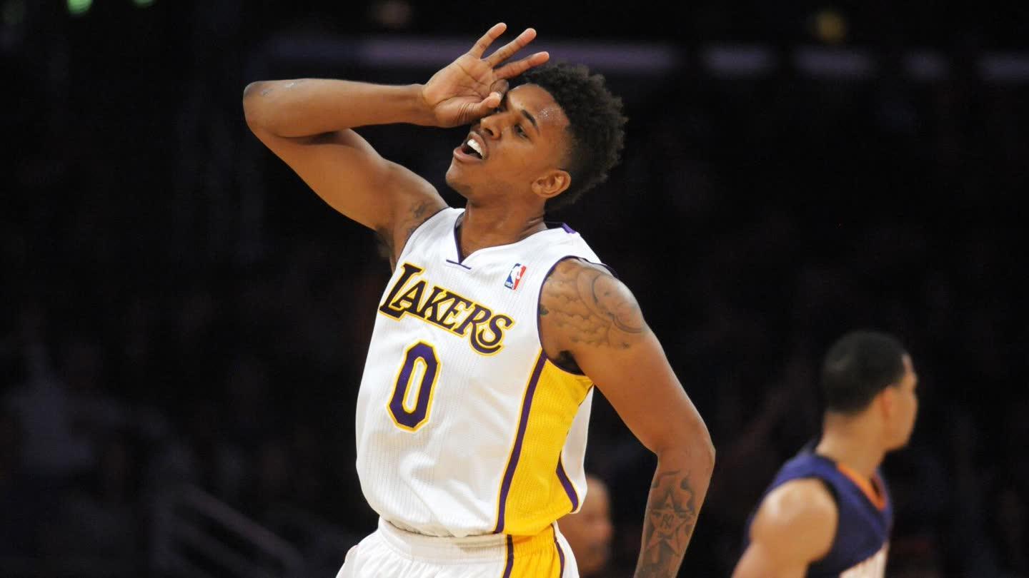 足球世界杯再次出现误判，慢镜头疯传