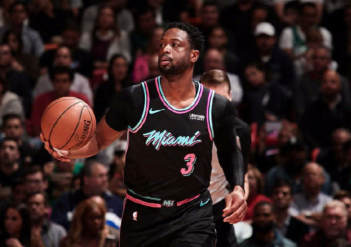 福克斯24+7 马刺战胜步行者