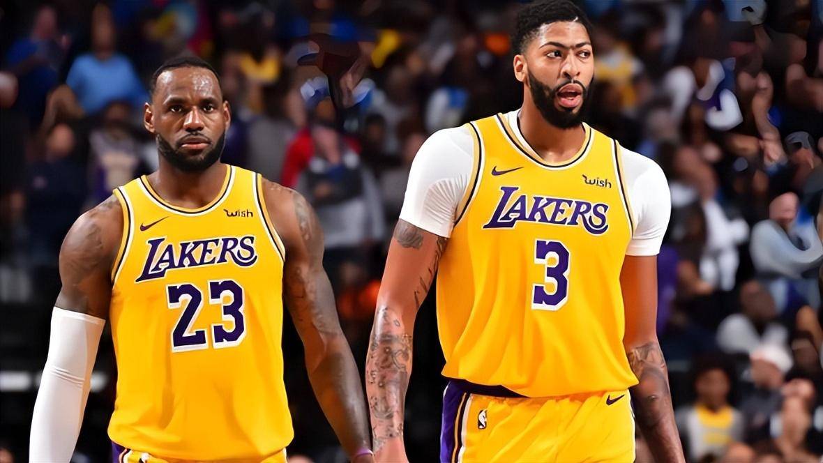 棒球与城市认同：芝加哥小熊主场作为社区中心的文化价值